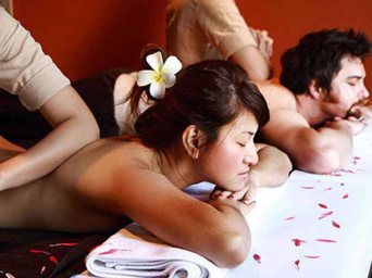 Thai Massage at spa in Colaba, Mumbai