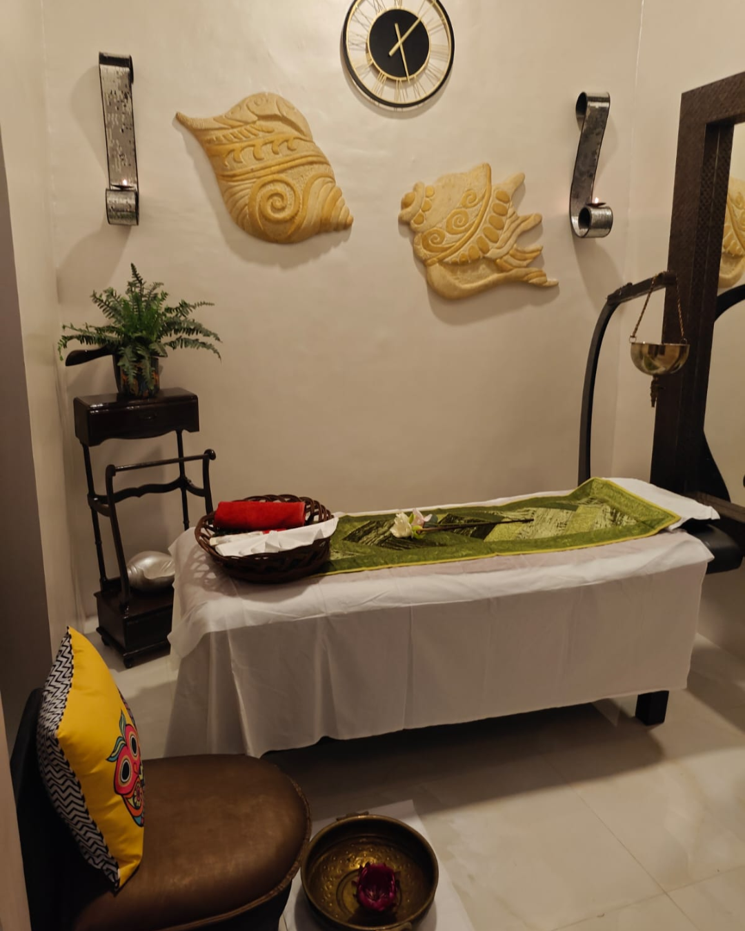 Best spa in Colaba at Moksham – The Fusion Spa